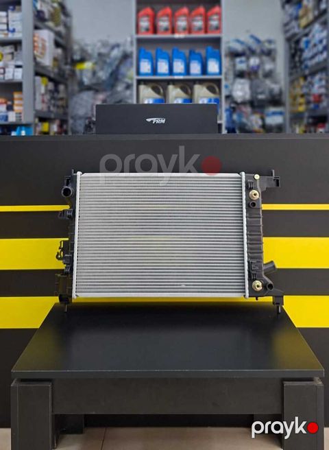 Chevrolet Aveo T300 su radiatoru