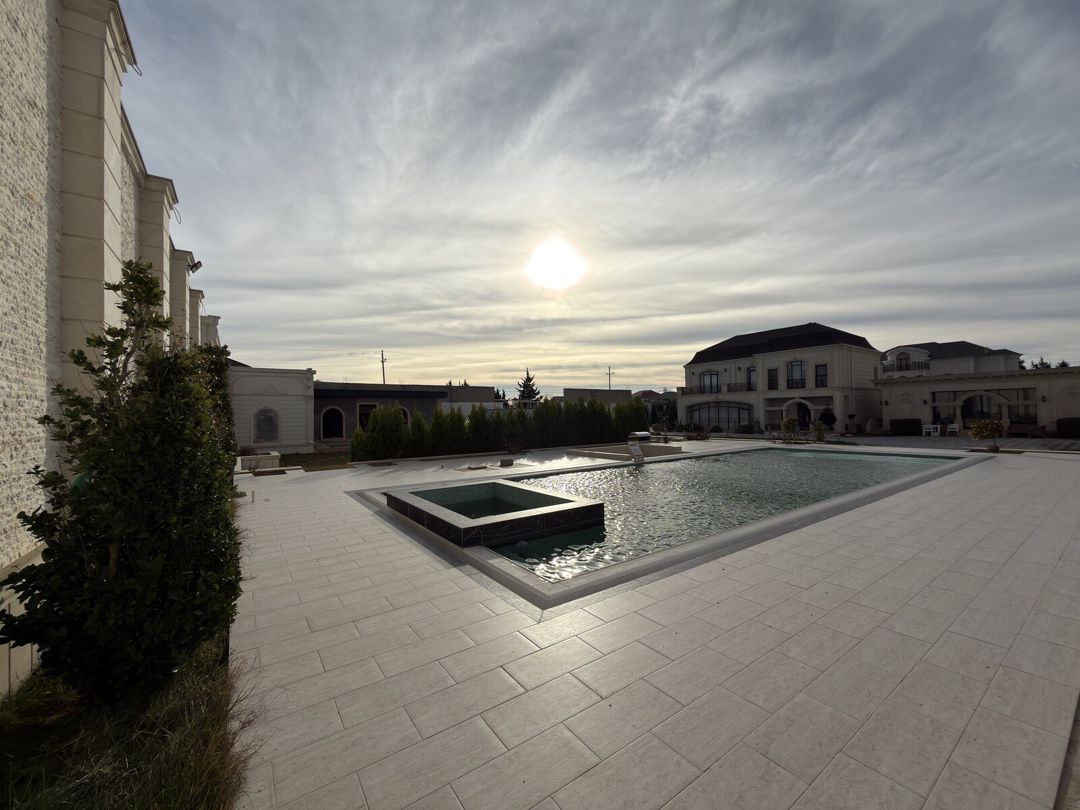Satılır 20 otaqlı həyət evi/bağ evi 1500 m² — Ev, villa, Bakı (4)