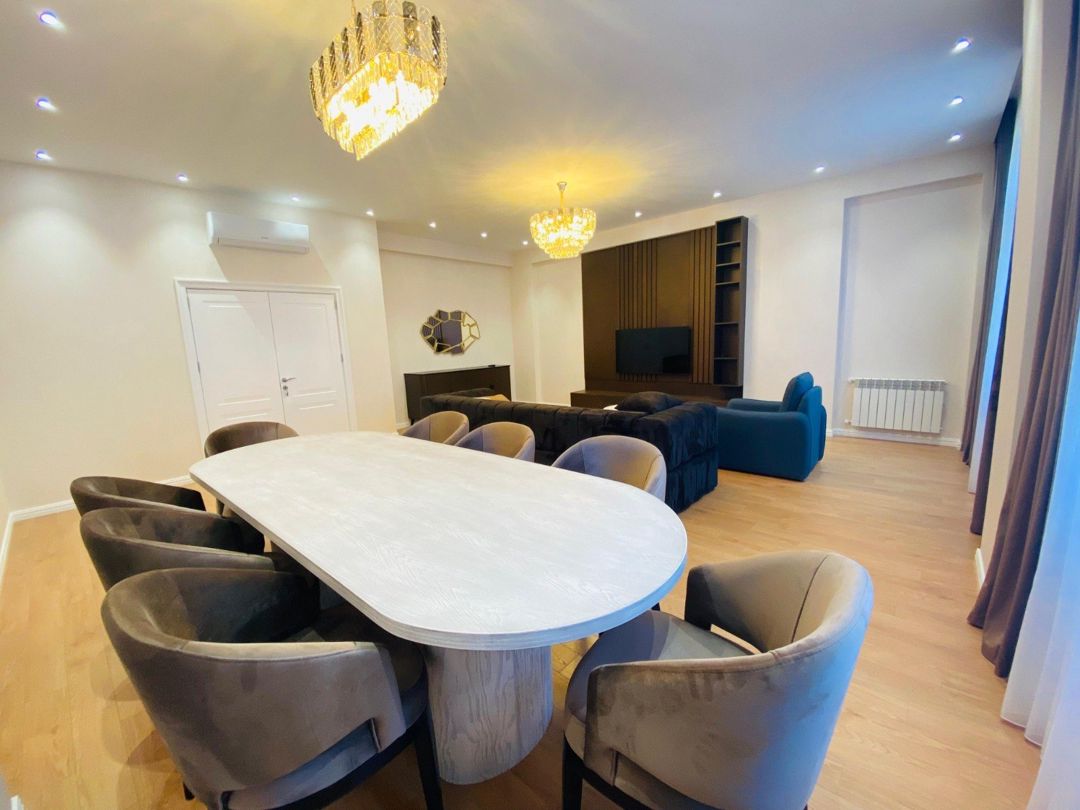 İcarəyə verilir 3 otaqlı yeni tikili 180 m² — Mənzil, Bakı (2)