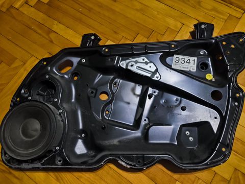 VW Passat B6 2005 sağ ön qapı iç panel komplekti — Buzovna