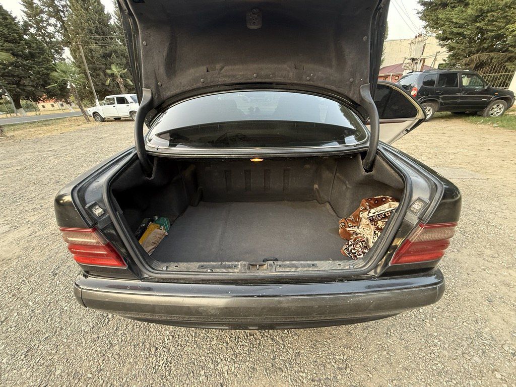 Mercedes E 220, 2.2 L, 2001 il, 794 673 km — Avtomobillər, Astara (5)