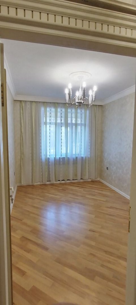 5-otaqlı mənzil, Badamdar qəs., 100 m² — Bakı