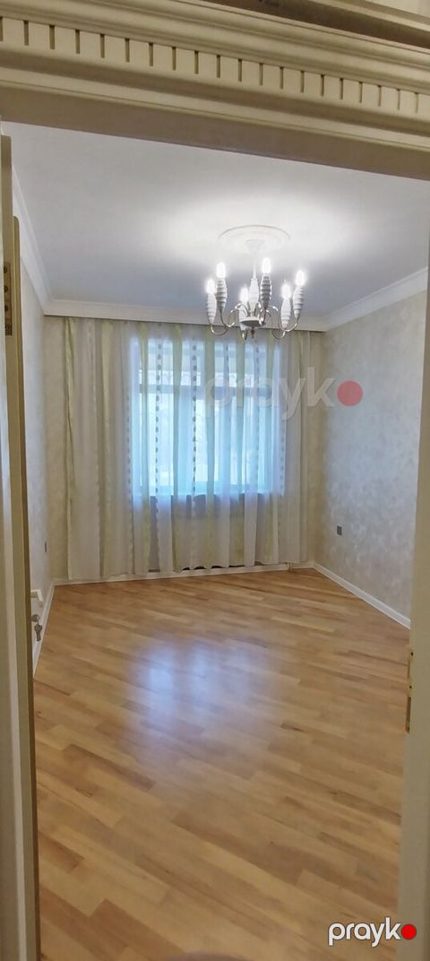 5-otaqlı mənzil, Badamdar qəs., 100 m²