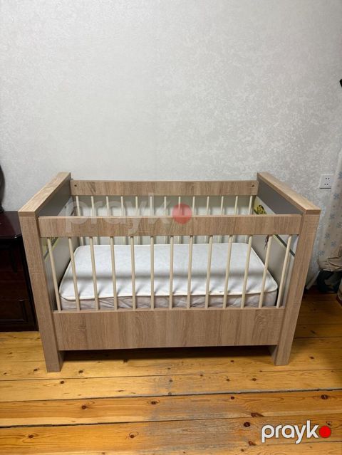 Uşaq beşiyi satılır. Yaxşı vəziyyətdədir, möhkəm və səliqəlidir. Açıq — Bakı