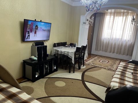 Satılır 2 otaqlı köhnə tikili 49 m² — Bakı