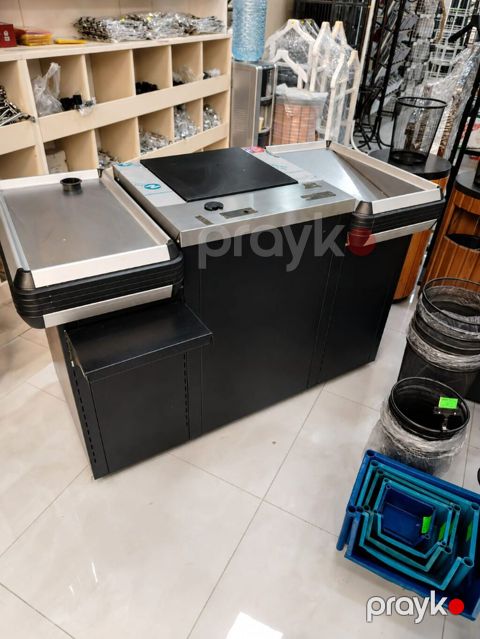 Yeni kassa masası satılır. Bir gün işlənilib. Mağaza, market — Bakı