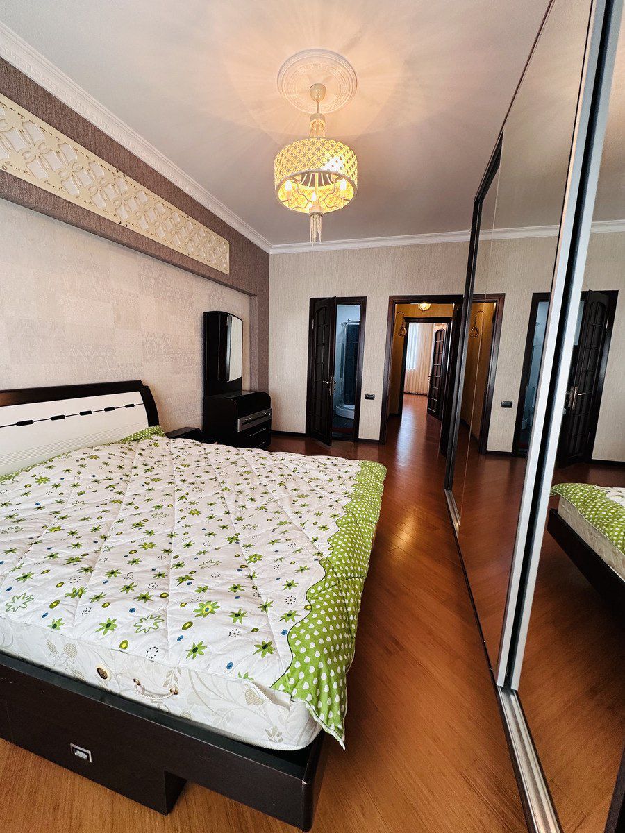 İcarəyə verilir 4 otaqlı yeni tikili 160 m² — Mənzil, Bakı (9)