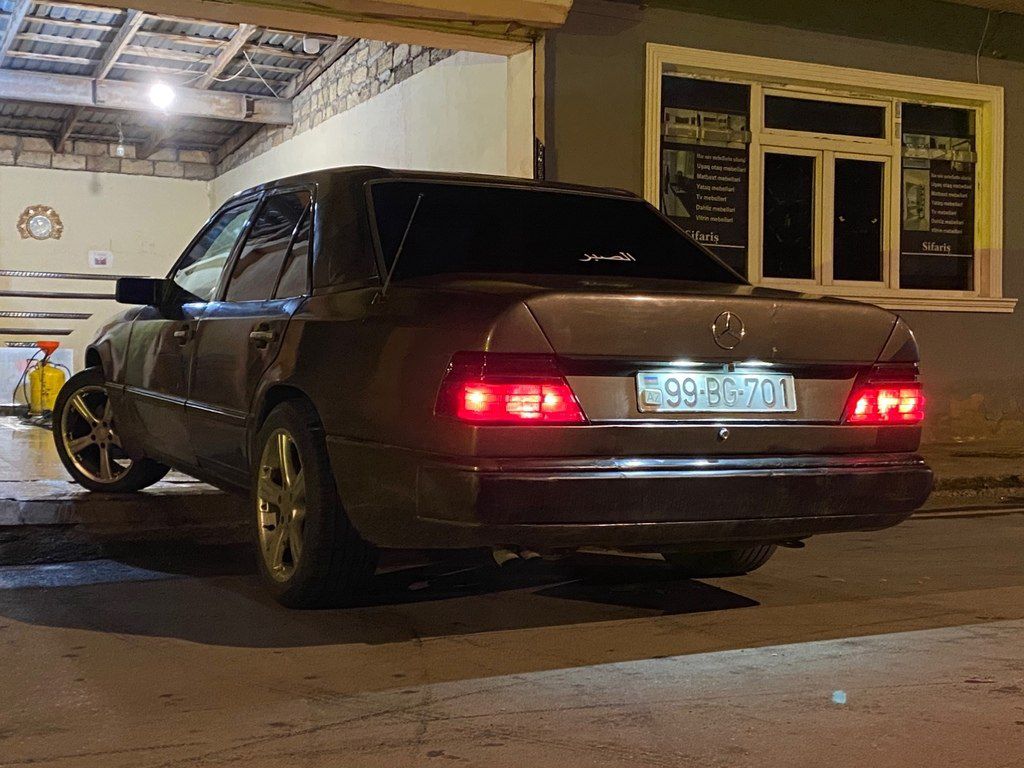 Mercedes 260 E, 2.6 L, 1989 il, 200 000 km — Avtomobillər, Quba (9)