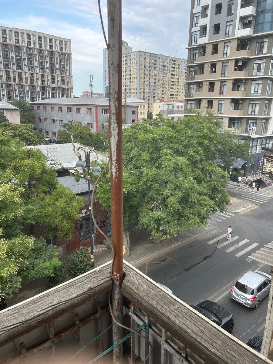 Satılır 2 otaqlı köhnə tikili 52 m² — Mənzil, Bakı (8)