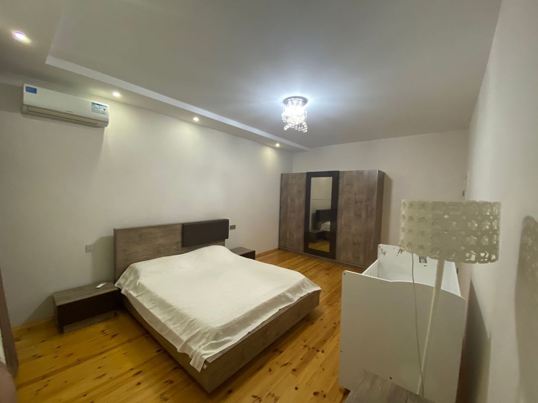 Satılır 6 otaqlı həyət evi/bağ evi 260 m² — Ev, villa, Bakı (4)
