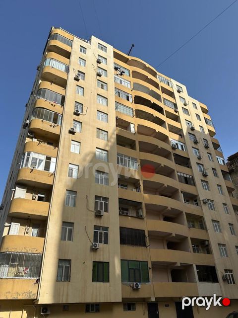 Satılır obyekt 300 m²