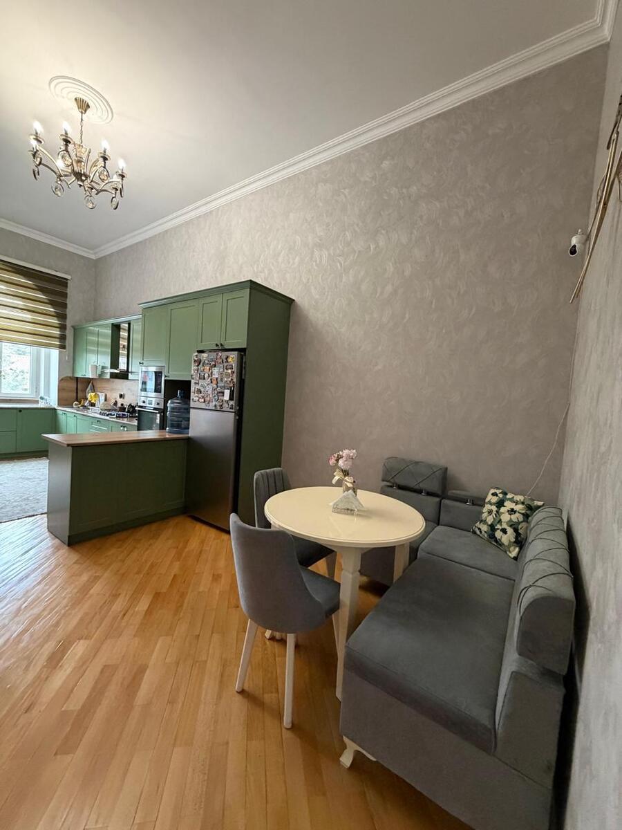 Satılır 5 otaqlı köhnə tikili 255 m² — Mənzil, Bakı (9)