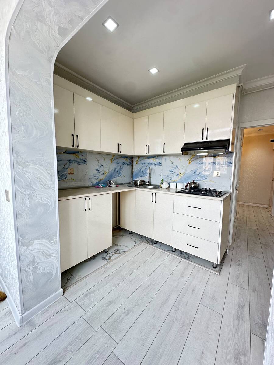 Satılır 2 otaqlı köhnə tikili 63 m² — Mənzil, Bakı (5)