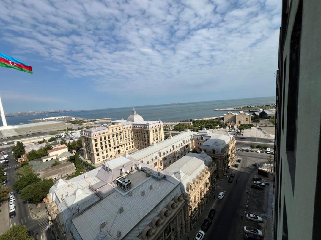 Satılır 4 otaqlı yeni tikili 180 m² — Mənzil, Bakı (5)