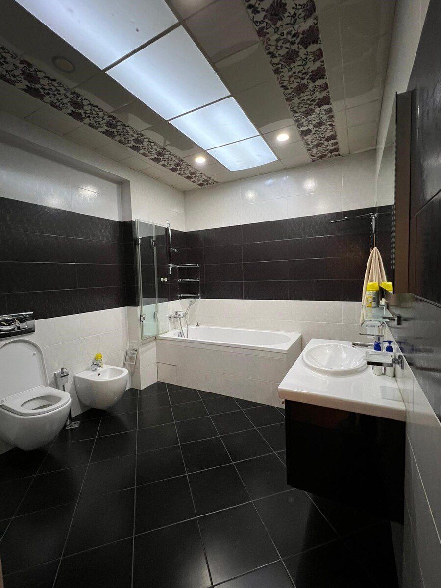 İcarəyə verilir 3 otaqlı yeni tikili 140 m² — Mənzil, Bakı (8)