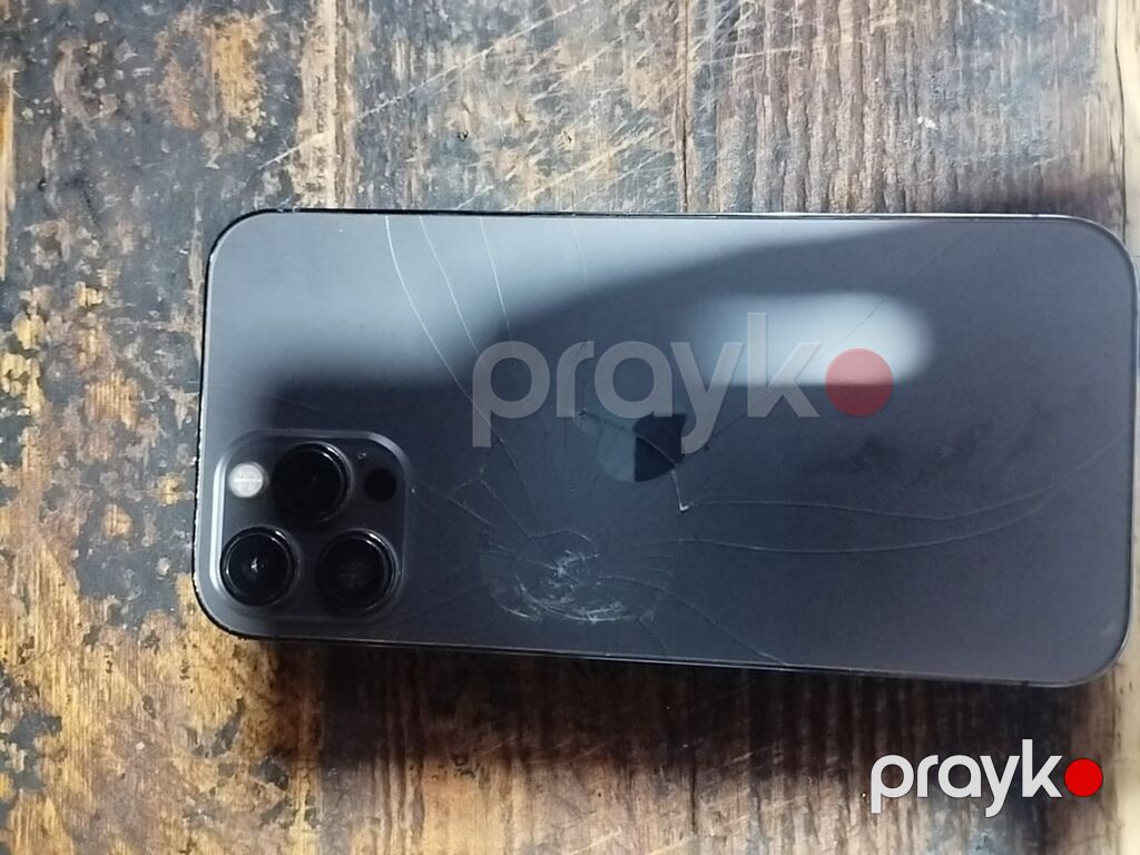 iPhone 12 Pro 128GB Space Gray, arxa şüşə zədəli — Apple iPhone, Bakı (2)