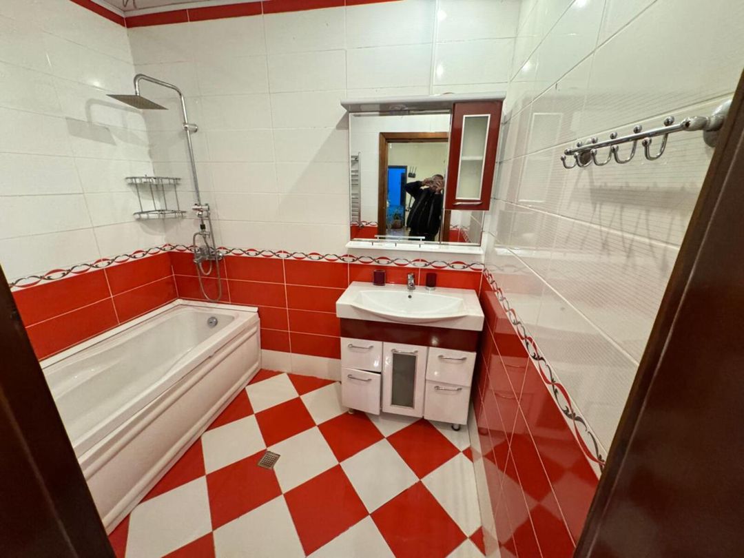 İcarəyə verilir 3 otaqlı yeni tikili 100 m² — Mənzil, Bakı (8)
