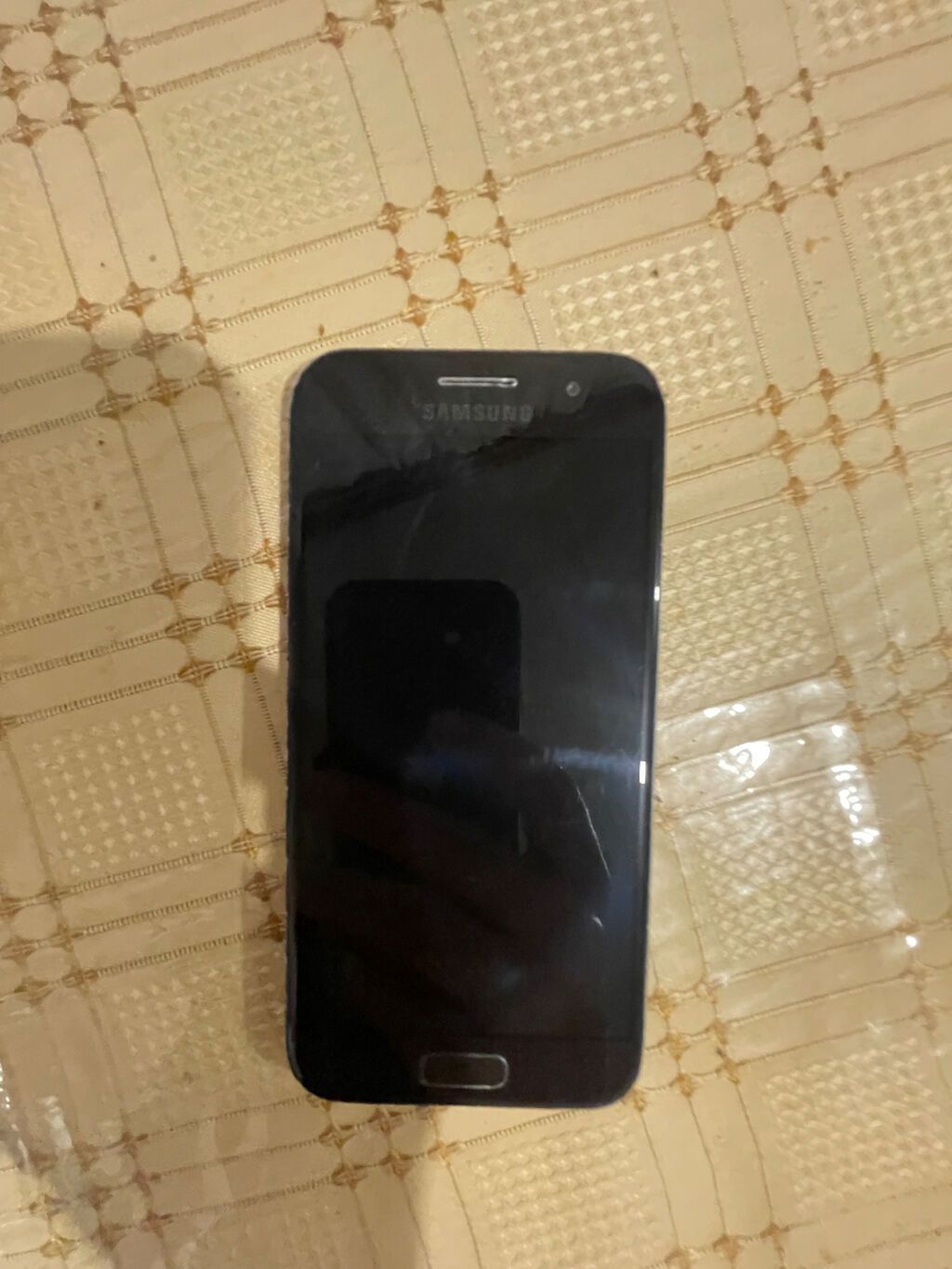 Samsung Galaxy A3 2017, 16 GB, Barmaq izi, İki sim kartlı — Samsung, Bakı (2)