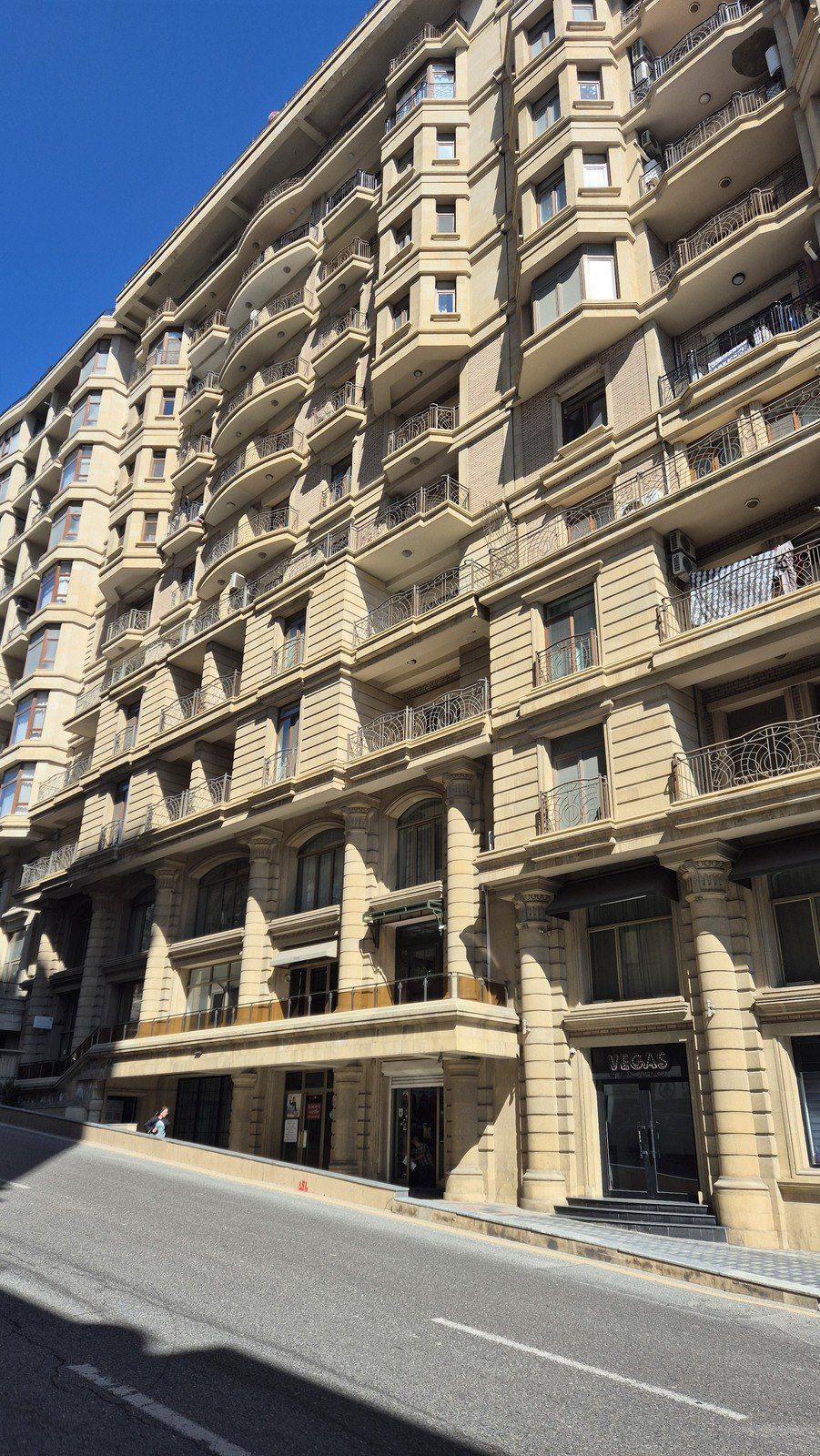 Satılır 4 otaqlı yeni tikili 225 m² — Mənzil, Bakı (11)