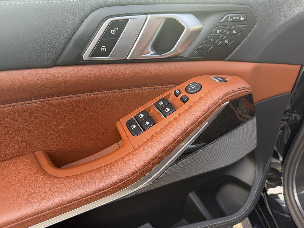 BMW X7, 3.0 L, 2025 il, 18 000 km — Avtomobillər, Bakı (9)