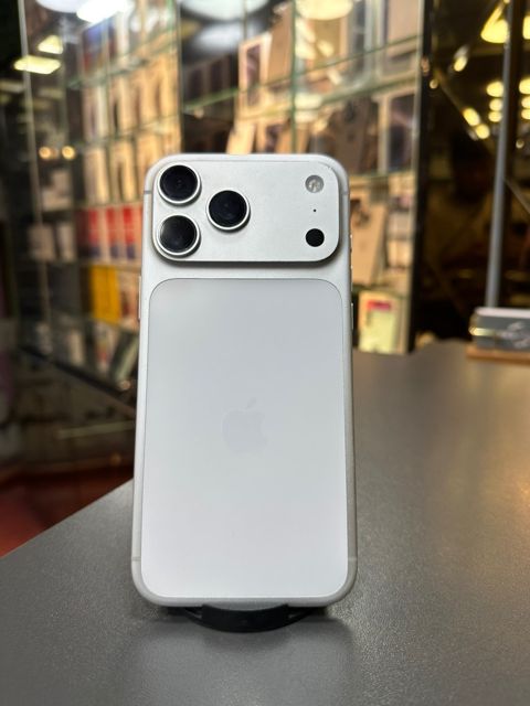 Apple iPhone 17 Pro Max Silver 256GB/12GB — Bakı
