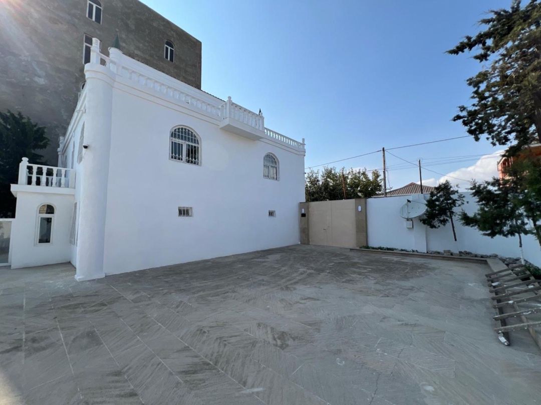 Satılır 7 otaqlı həyət evi/bağ evi 300 m² — Ev, villa, Bakı (5)