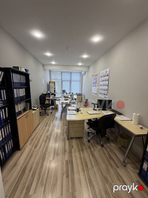 İcarəyə verilir 3 otaqlı ofis 112 m²