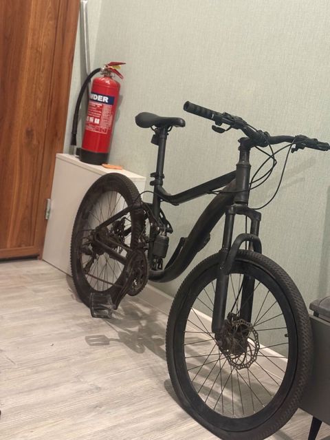 İşlənmiş Şəhər velosipedi Adidas, 24", sürətlərin sayı: 27, Ünvandan götürmə — Bakı