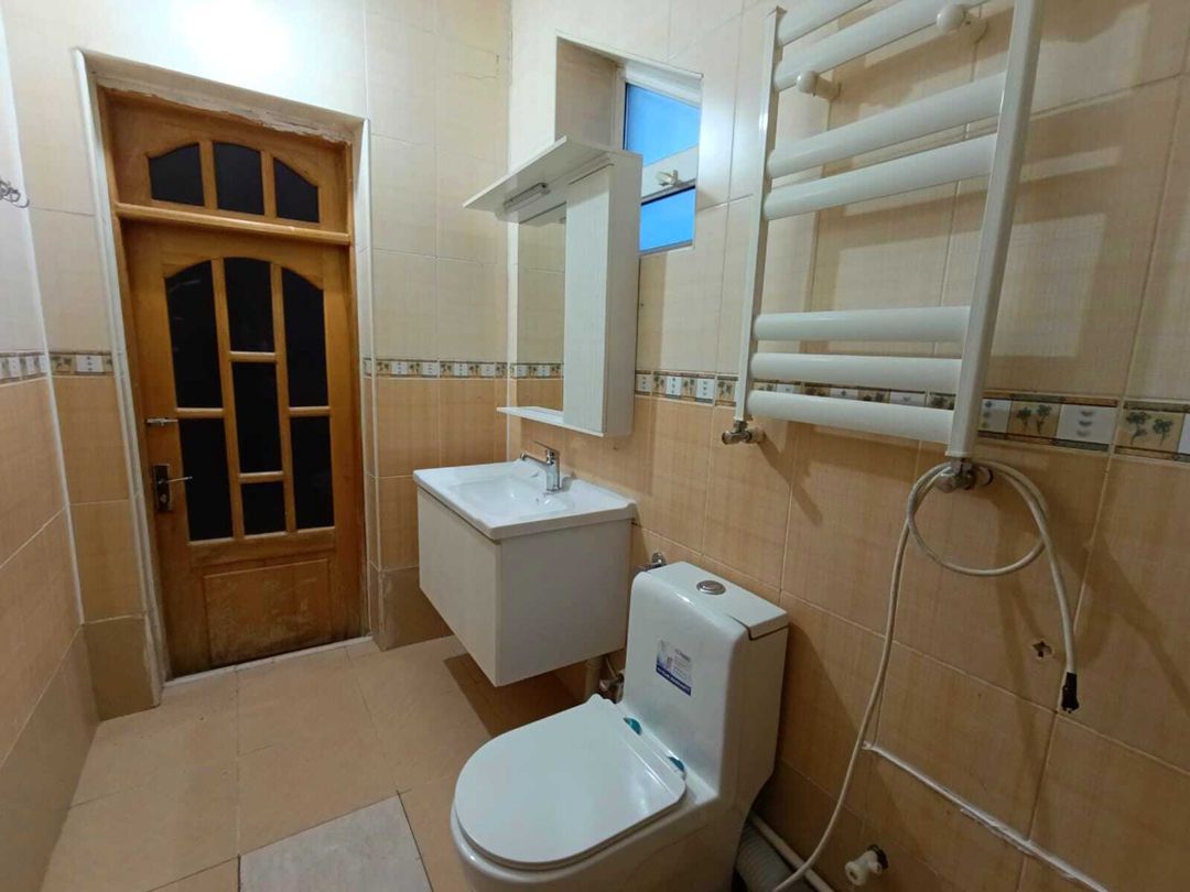 Bağ evi, Mərdəkan qəs — Ev, villa, Bakı (11)