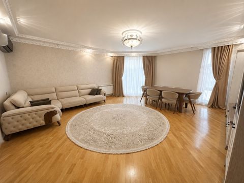 Satılır 4 otaqlı yeni tikili 153 m² — Bakı