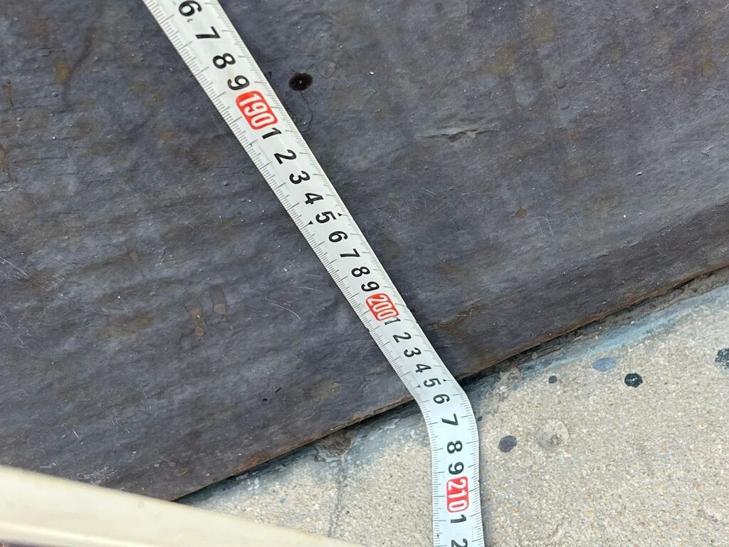 Metall qapı dəsti - Material: qalın metal təbəqədən hazırlanmış giriş — Pəncərələr, qapılar, balkonlar, Bakı (6)