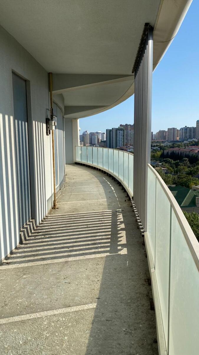 Satılır 4 otaqlı yeni tikili 240 m² — Mənzil, Bakı (9)