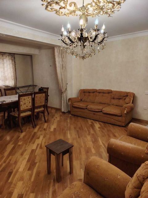 İcarəyə verilir 2 otaqlı köhnə tikili 65 m² — Bakı