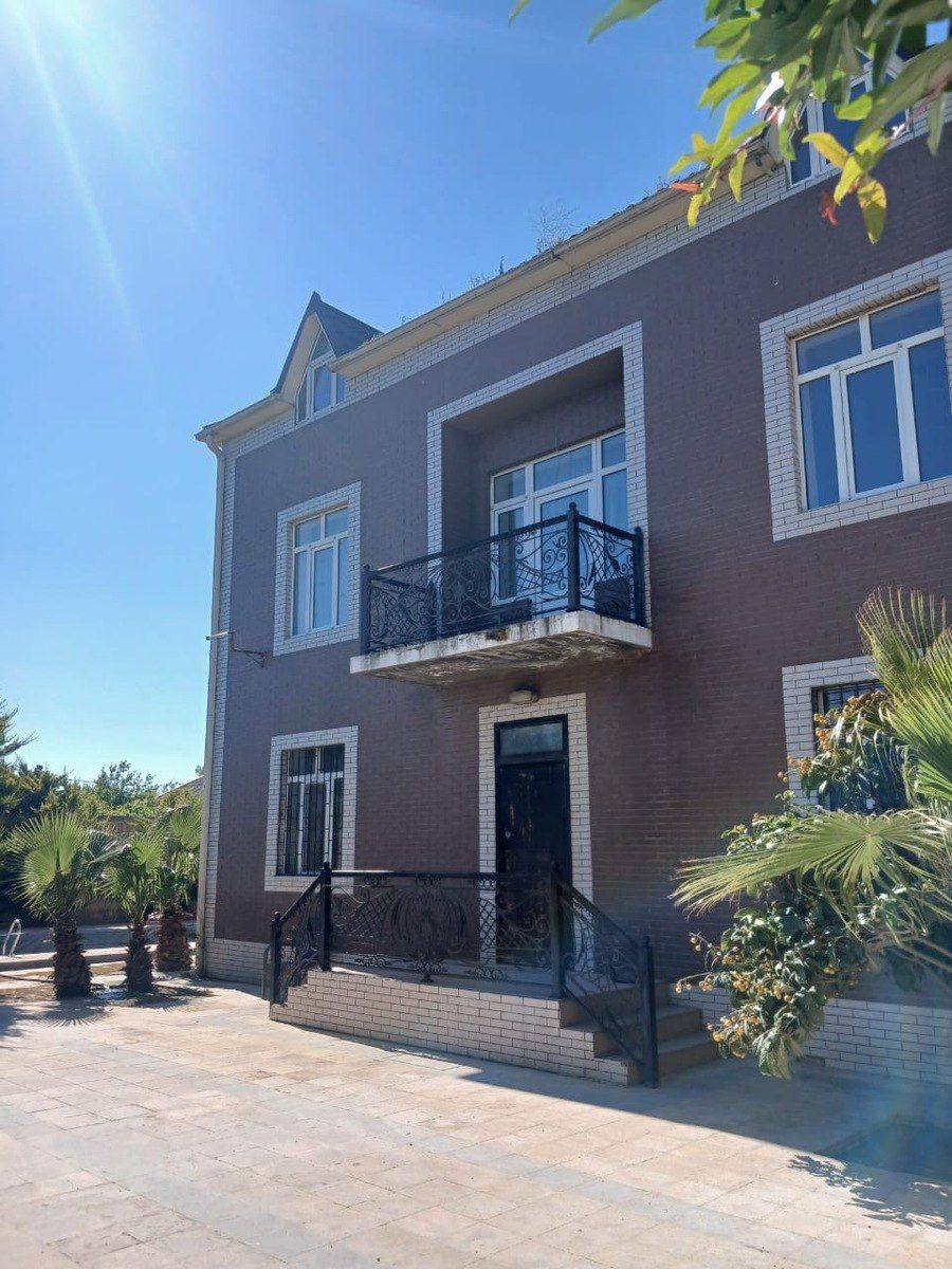 Satılır 5 otaqlı həyət evi/bağ evi 200 m² — Ev, villa, Bakı (4)