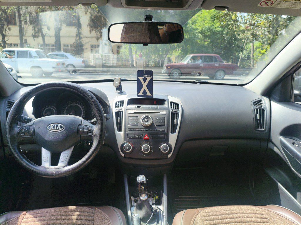 Kia Ceed SW, 1.6 L, 2009 il, 320 600 km — Avtomobillər, Bakı (4)