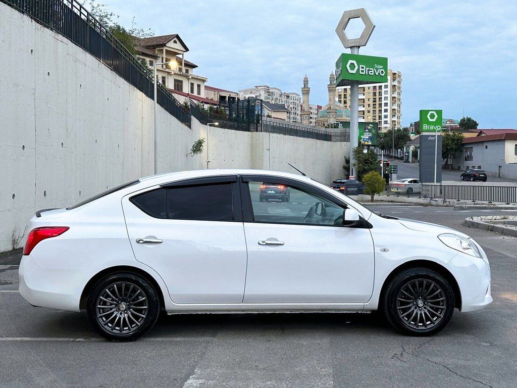 Nissan Sunny, 1.5 L, 2013 il, 180 000 km — Avtomobillər, Bakı (9)