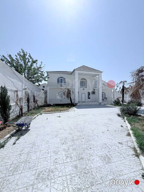Satılır 5 otaqlı həyət evi/bağ evi 340 m²