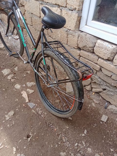 Velosiped saz veziuetdedi bidene kamer partdiyib kim isdese elaqe — Lerik