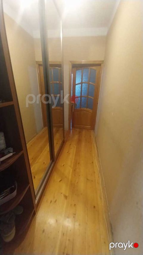İcarəyə verilir 2 otaqlı köhnə tikili 60 m²