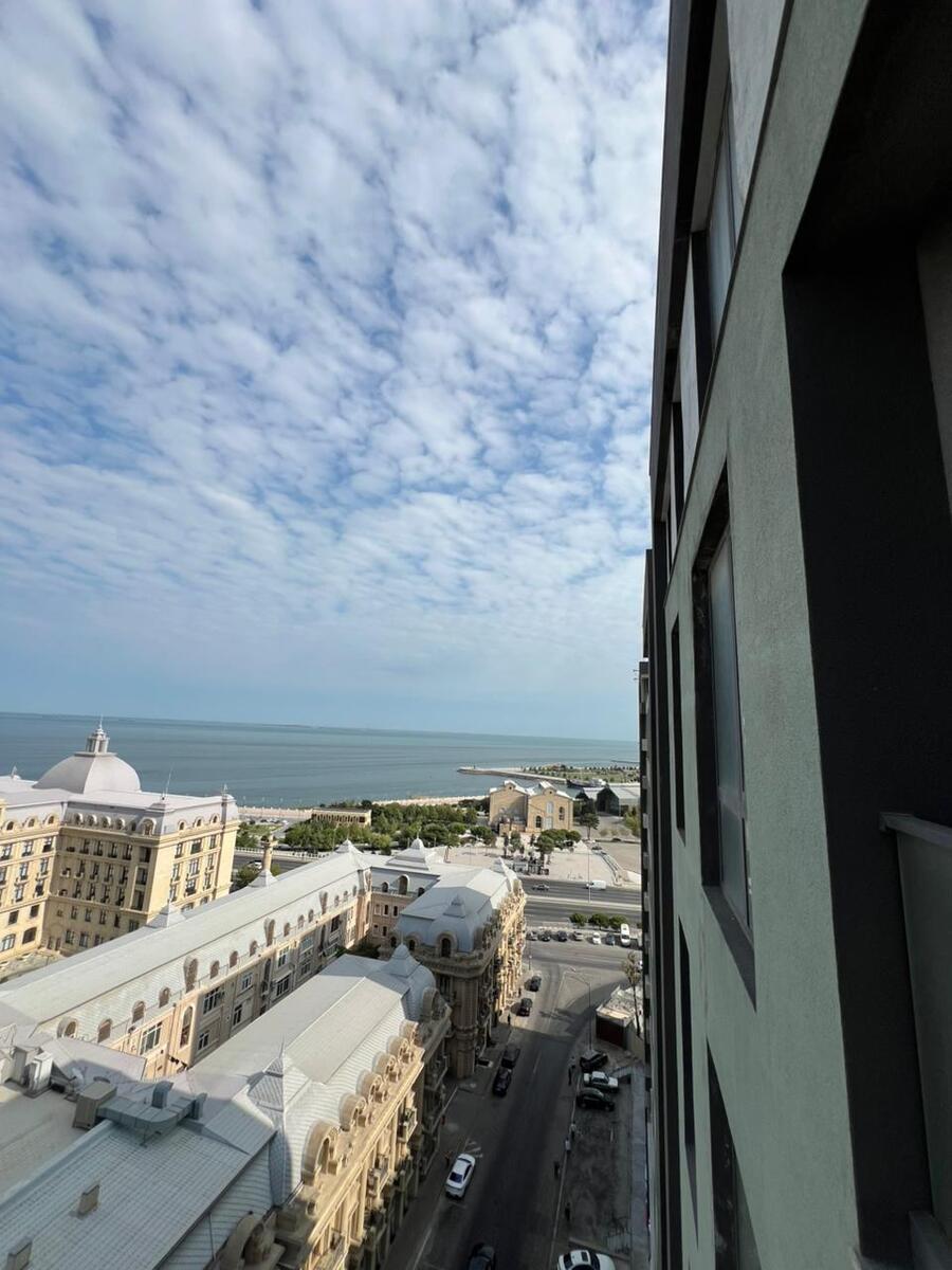 Satılır 4 otaqlı yeni tikili 180 m² — Mənzil, Bakı (6)