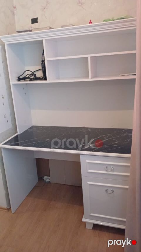 Yazi masasi ela veziyyetde 150azn ünvan Köhnə Günəşli kod4222(Lx) — Mehdiabad