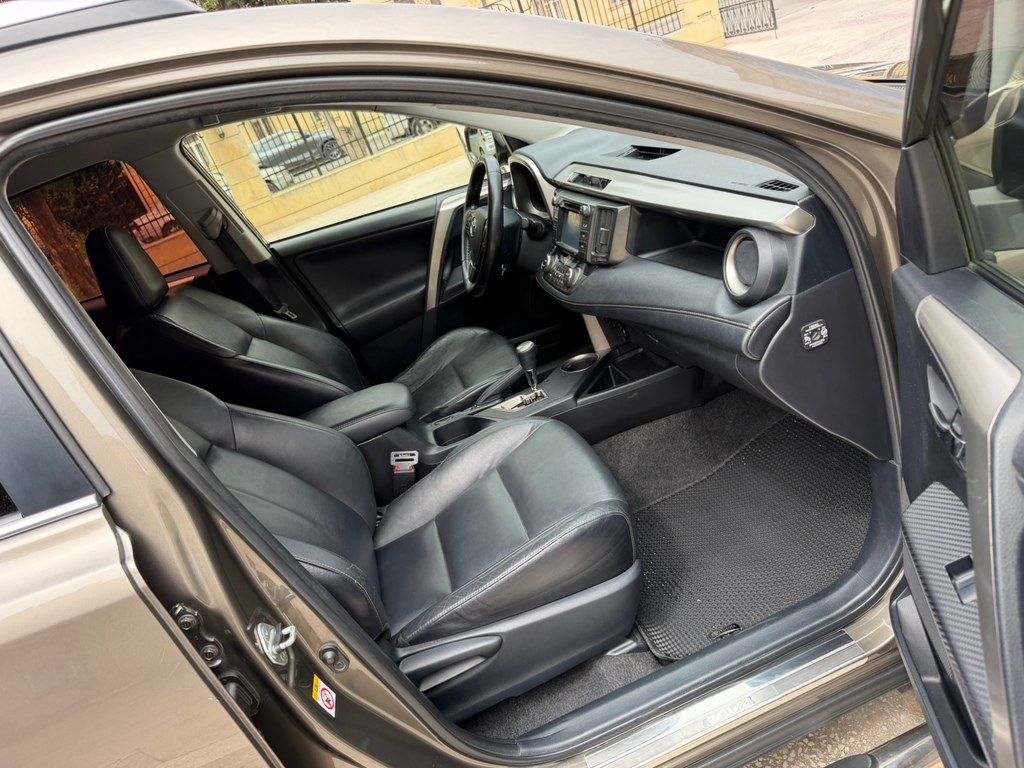 Toyota RAV4, 2.0 L, 2013 il, 130 000 km — Avtomobillər, Bakı (12)