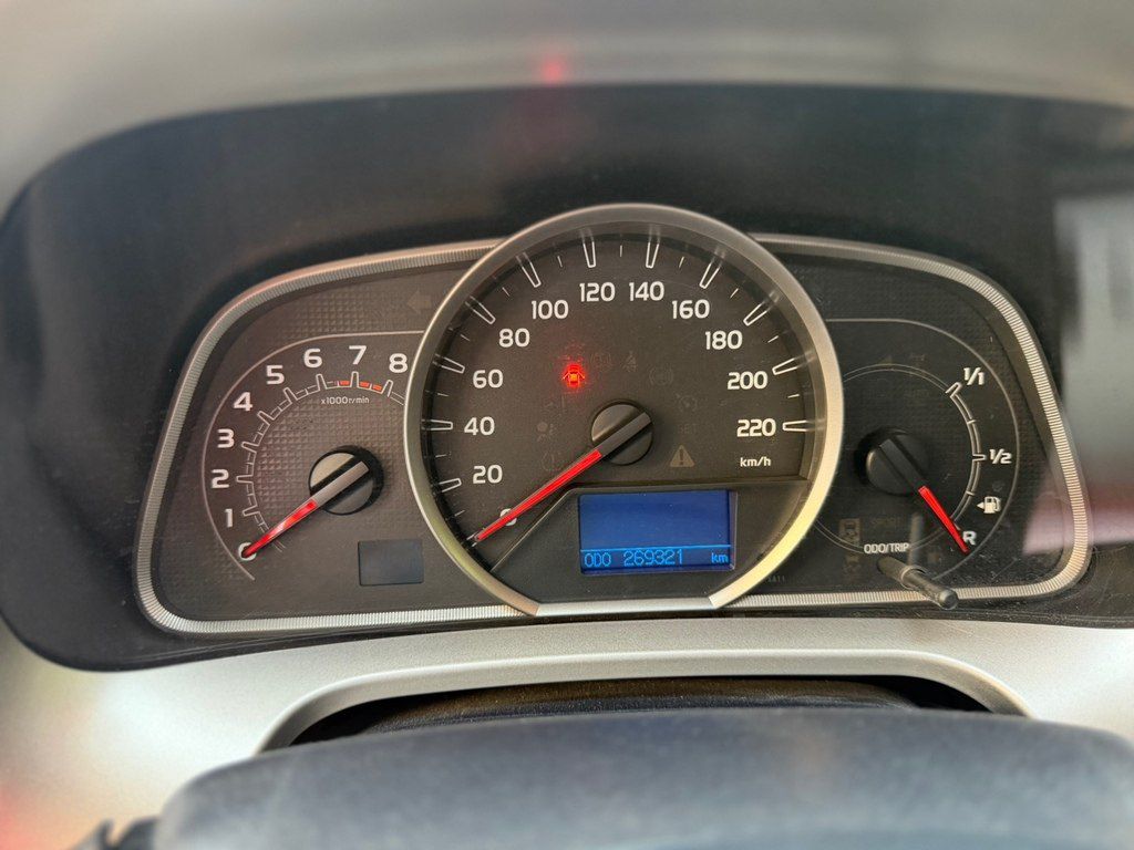 Toyota RAV4, 2.0 L, 2014 il, 265 000 km — Avtomobillər, Bakı (10)