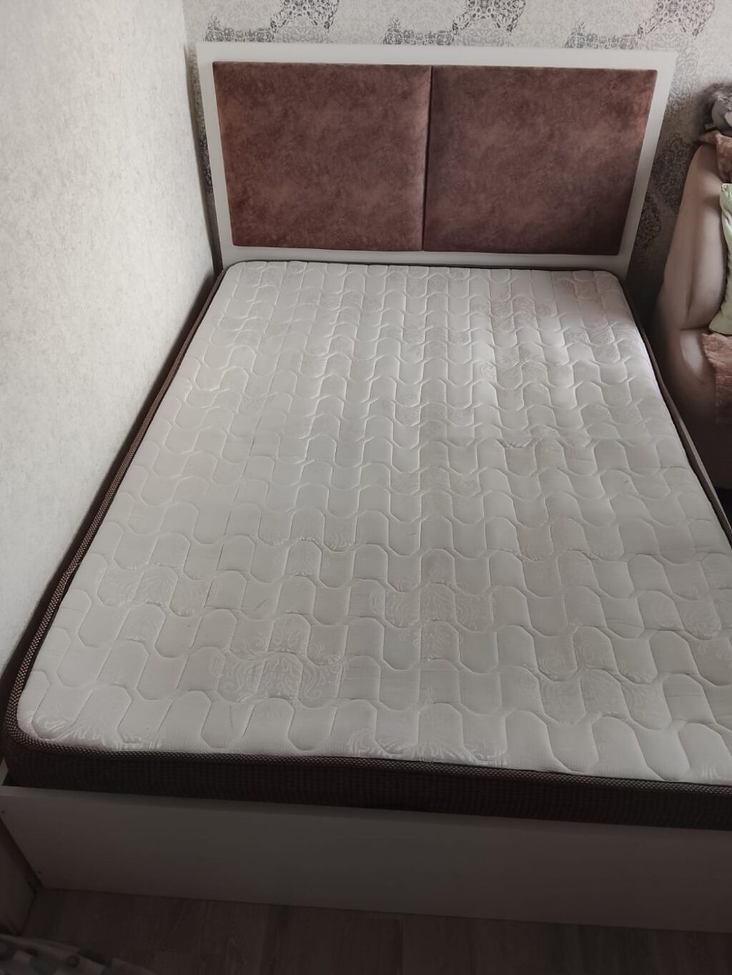 İşlənmiş, İkinəfərlik çarpayı, Bazalı, Matras ilə, Siyirməsiz, Azərbaycan — Yataqlar, Xırdalan