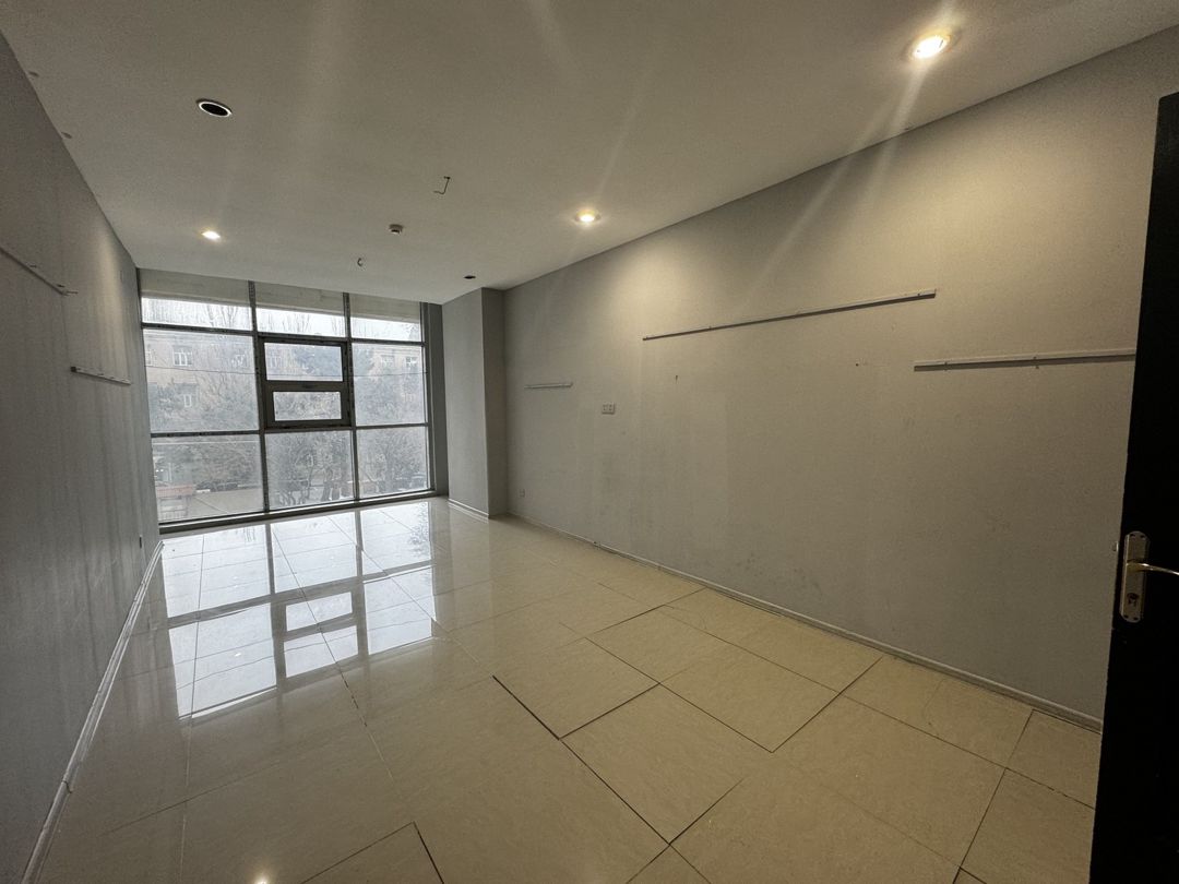 İcarəyə verilir obyekt 460 m² — Əmlak, Bakı (10)