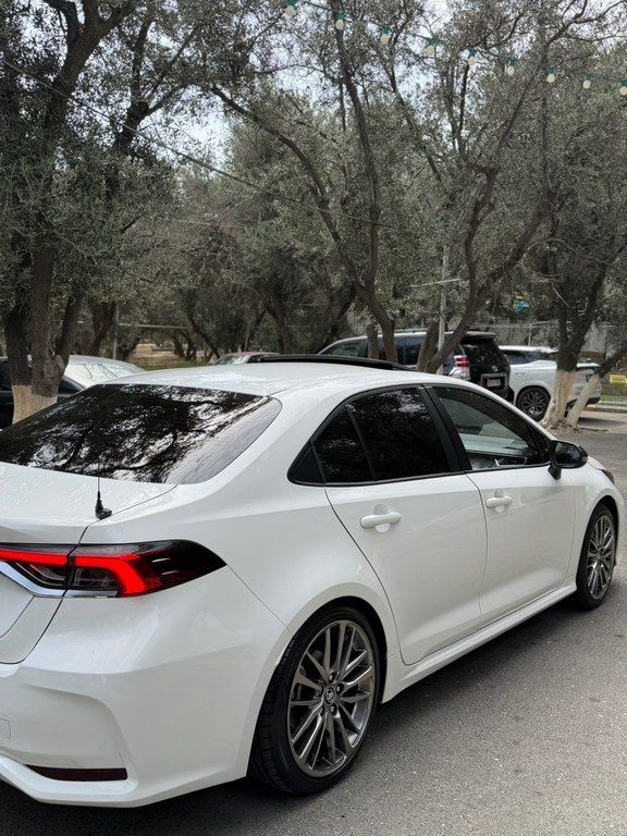 Toyota Corolla, 1.8 L, 0.85 kWh, 2025 il, 10 001 km — Avtomobillər, Bakı (6)