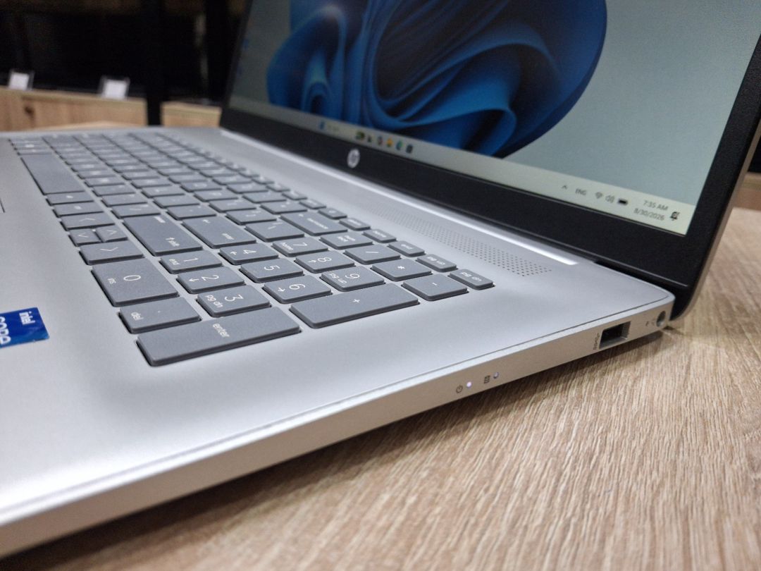 Noutbuk HP 470 G10 i7 1335U Mx550 2gb 17.3 Ekran — Noutbuklar, Bakı (8)