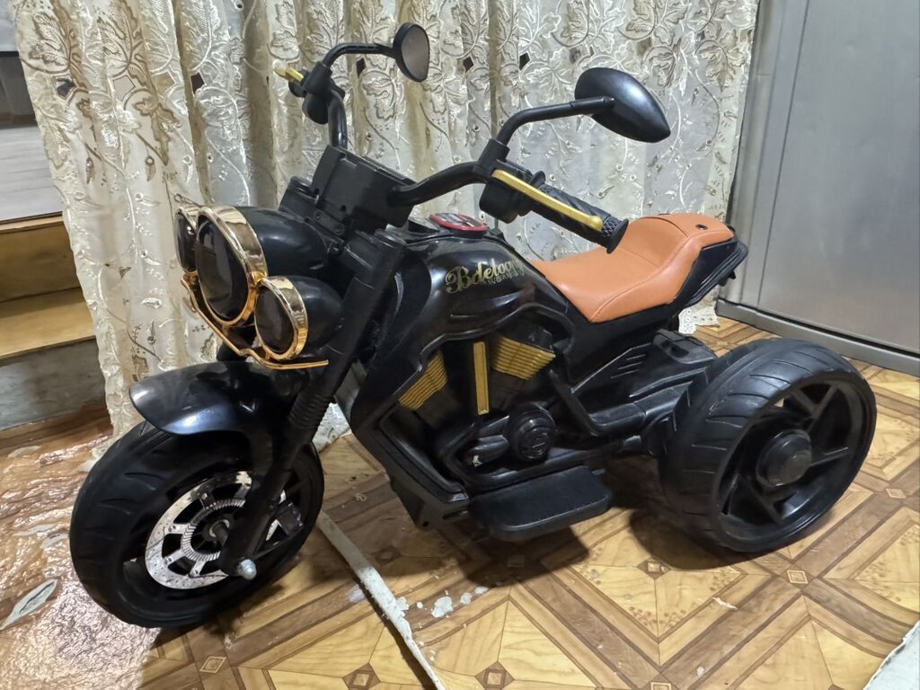 Uşaq üçün elektrikli üçtəkərli motosiklet - Model: Ride-on üçtəkərli — Uşaq avtomobilləri, Bakı (2)