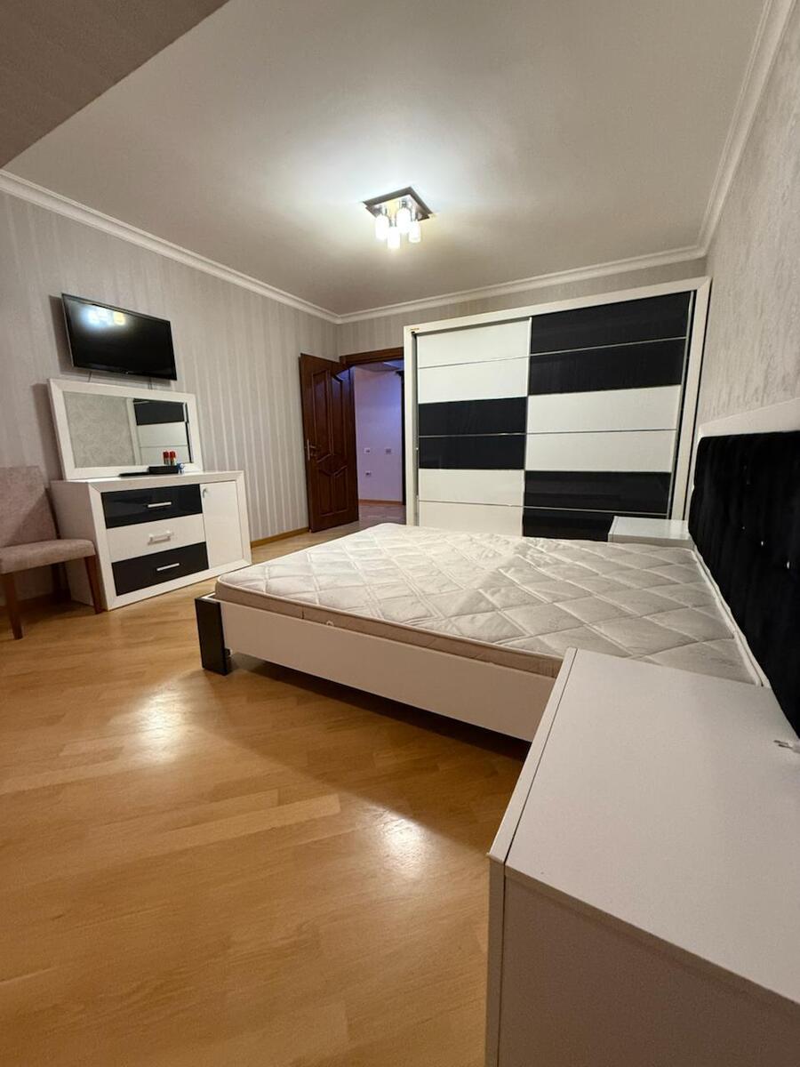 İcarəyə verilir 3 otaqlı köhnə tikili 120 m² — Mənzil, Bakı (10)