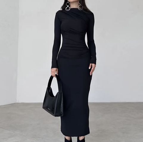 Qara uzun don - Model: Uzun, dar kəsim, uzunqol - Detal: Ön hissədə — Fatmayı